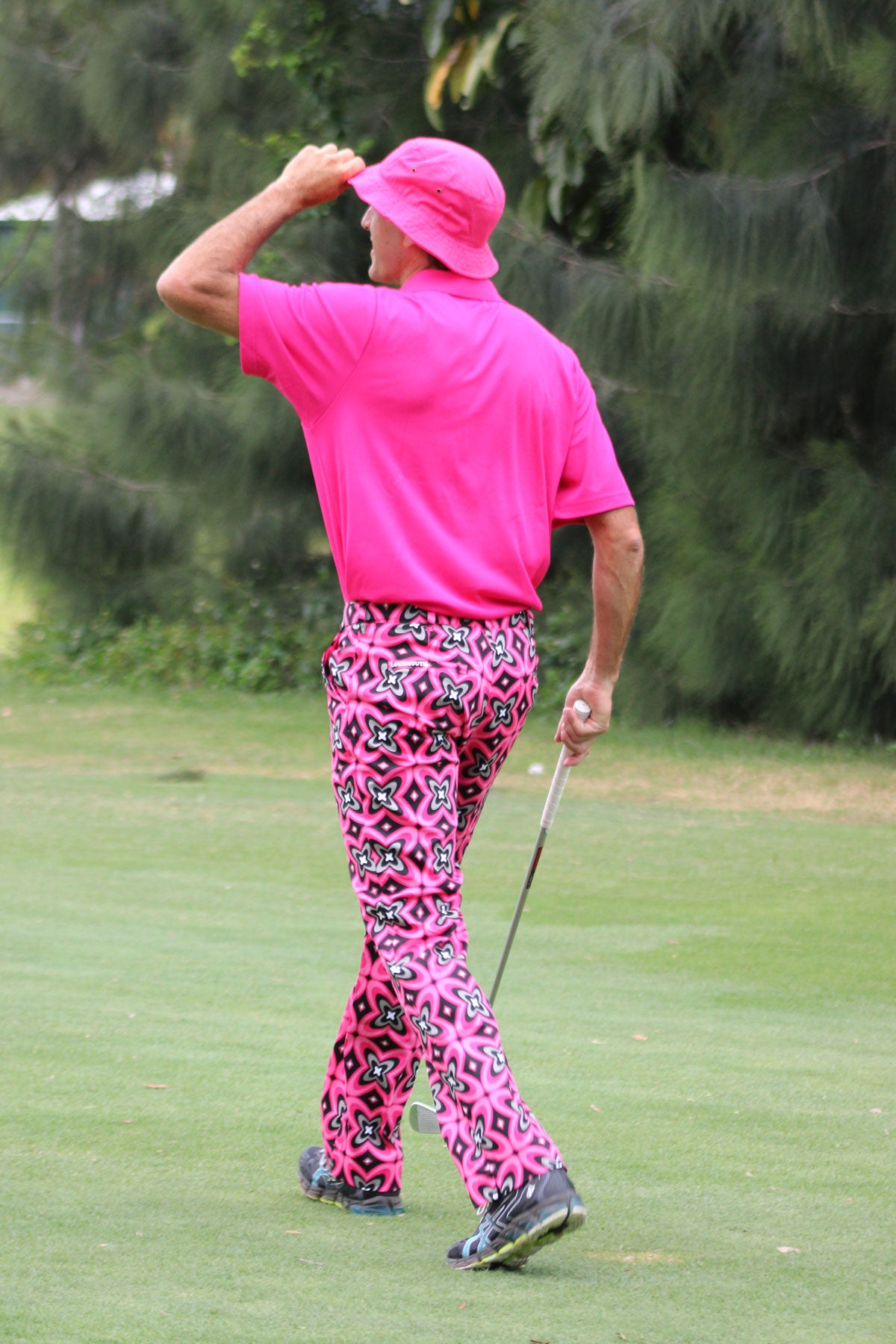 Hot pink 2024 golf pants